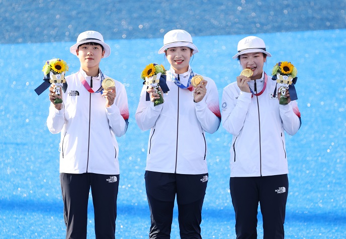 (Olympics) On Cloud Nine: S. Korea Wins 9th Consecutive Gold in Women’s Archery Team Event
