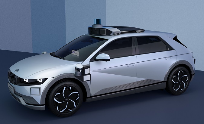 Hyundai Unveils IONIQ 5-based Robo Taxi