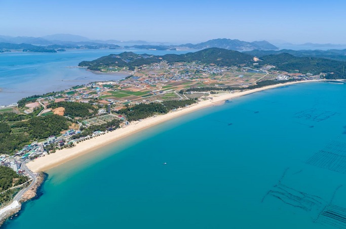 This photo, provided by Wando County, shows a beach located in Wando, about 470 kilometers southwest of Seoul, on June 3, 2021. 