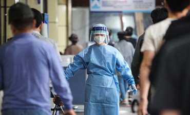 New Daily Cases Likely to Exceed 2,000 Again, Infections Surge in Greater Seoul Area