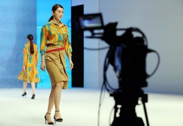 Fashion Platforms Go Beyond Clothes to Beauty and Lifestyle