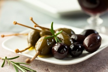 Olives and Wine: Conagen Makes Accessible Antioxidant Hydroxytyrosol by Fermentation
