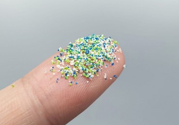 New Biodegradable Material Offers Alternative to Microplastics in Cosmetic Products