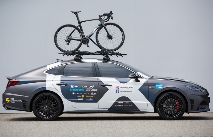 This photo, provided by Hyundai Motor Co. on Oct. 28, 2021, shows the WAWS G Disc N Line road bike, which the carmaker has made in collaboration with Wiawis, a South Korean premium bike maker.
