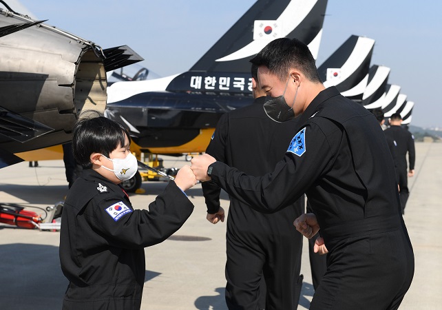 Child with Rare Type of Cancer Becomes Member of Black Eagles for a Day