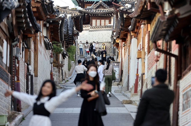 Seoul to Allow Coffee Sales in Traditional Tea-focused Areas of Bukchon and Insadong