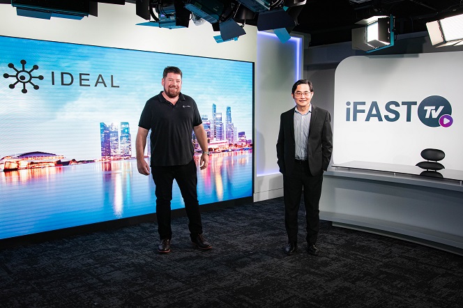 Fintan Mc Kiernan, CEO of Ideal Systems Singapore and Mr Lim Chung Chun, Chairman and CEO of iFAST Corp in the new Studio.