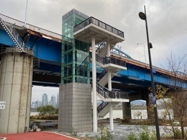 Seoul City to Add More Elevators to Han River Bridges to Improve Park Access