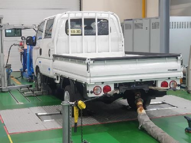 This photo provided by the National Institute of Environmental Research on Nov. 16, 2021, shows a test on the conversion of industrial urea solution for use by diesel vehicles.