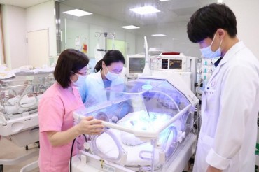 USFK Officer Couple’s Extremely Premature Baby Sent to U.S. Healthy