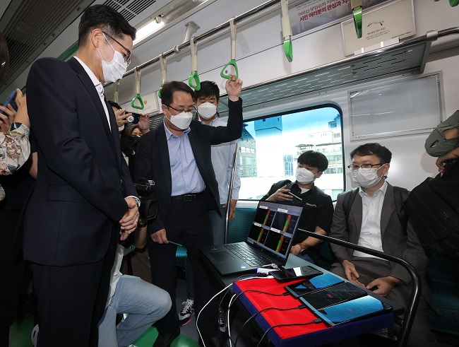 5G-speed Wi-Fi Networks to be Available in Seoul Subway Trains This Year