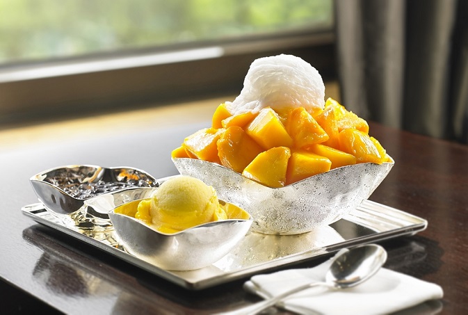 This photo provided by The Shilla Seoul shows its apple mango bingsu.