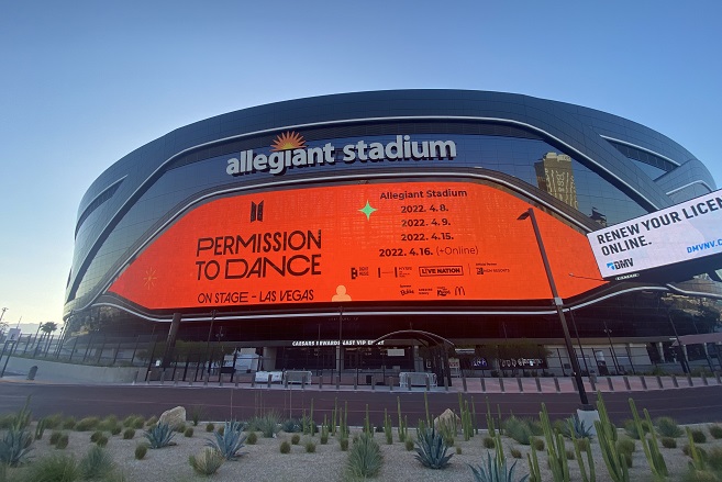This photo taken on April 6, 2022 (U.S. time), shows the exterior of Allegiant Stadium in Las Vegas, where K-pop superstar BTS' concert is set to be held. (Yonhap)