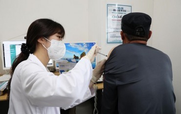 S. Korea’s New COVID-19 Cases Below 20,000 as Pandemic Slows Down