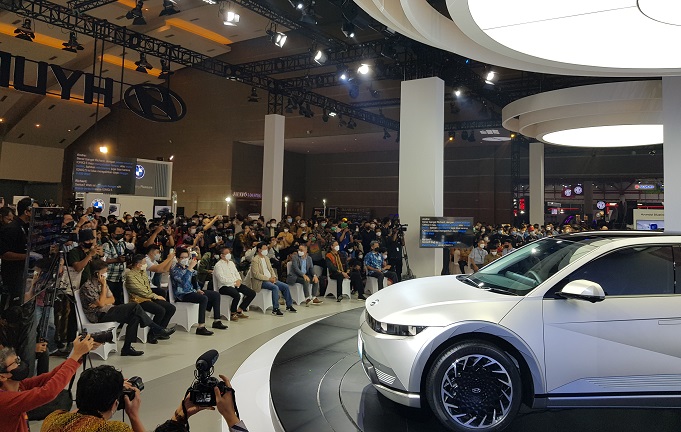 Hyundai Motor's all-electric IONIQ 5 is presented in a showroom at the 2022 Indonesia International Motor Show that ran from March 31-April 10 in the Southeast Asian country, in this photo provided by Hyundai on May 1, 2022.