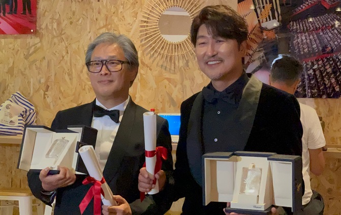 Park Chan-wook Wins Best Director, Song Kang-ho Gets Best Actor at Cannes