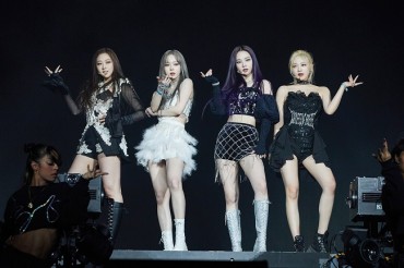 K-pop Group aespa Signs Partnership Deal with Warner Records