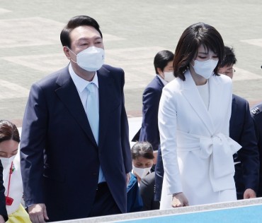 First Lady Kim Makes 1st Official Appearance in Public After Keeping Low Profile