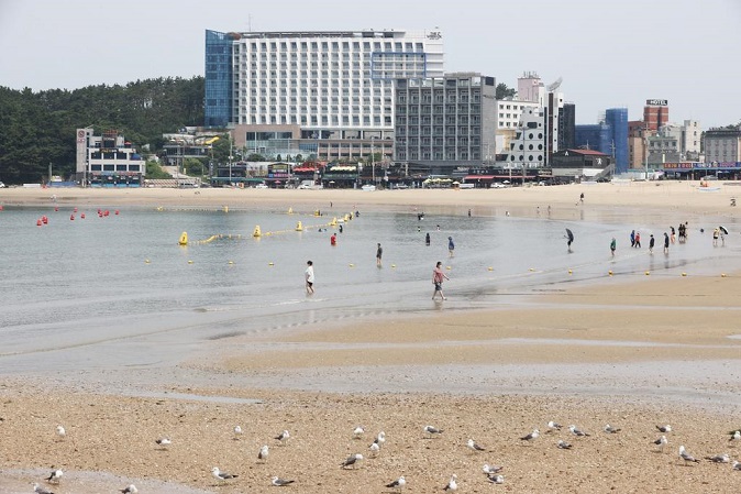 Eulwangri Beach Named Most Popular Summer Vacation Spot