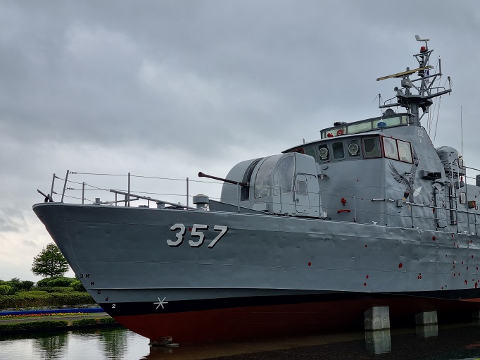 The Chamsuri-357 warship is on display at the South Korean Navy's Second Fleet in Pyeongtaek, 70 kilometers south of Seoul, on June 29, 2022. (Yonhap)
