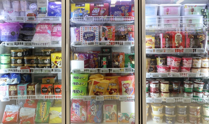 This file photo taken Feb. 22, 2022, shows ice cream at a discount store in Seoul. (Yonhap)