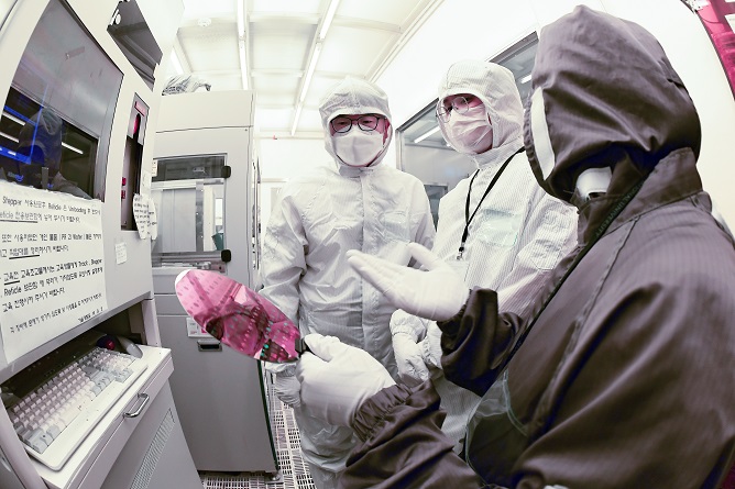 Gov’t Pushing to Nurture 150,000 Semiconductor Talents Over Next 10 yrs