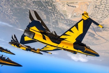 Black Eagles Aerobatic Team Flies over Egyptian Pyramids as 1st Foreign Military