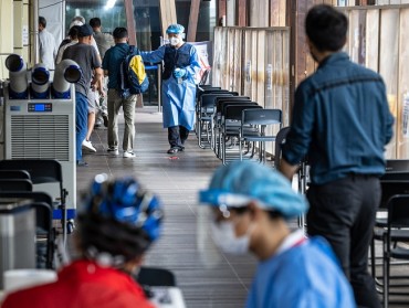 S. Korea’s New COVID-19 Cases Under 90,000, Critical Patients Rise