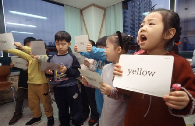 Majority of English Cram Schools for Kids Charge Monthly Tuition of More than 1 mln Won