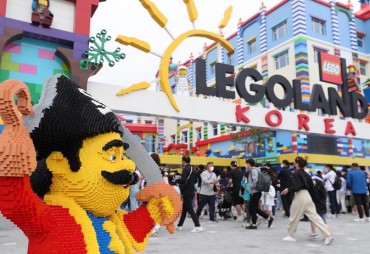 Legoland’s Arbitrary Closure Notice Raises Complaints from Annual Pass Users