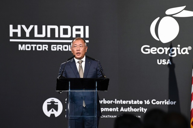 Hyundai Motor Group Chairman Euisun Chung delivers a speech in the groundbreaking ceremony for the group's dedicated EV plant named Hyundai Motor Group Metaplant America (HMGMA) in Bryan County, Georgia, on Oct. 25, 2022. (Yonhap)