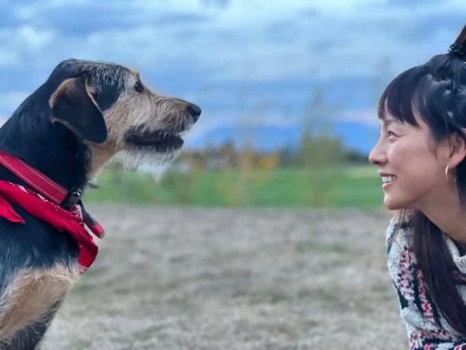 Lee Hyo-ri Reunites with Rescued Dogs