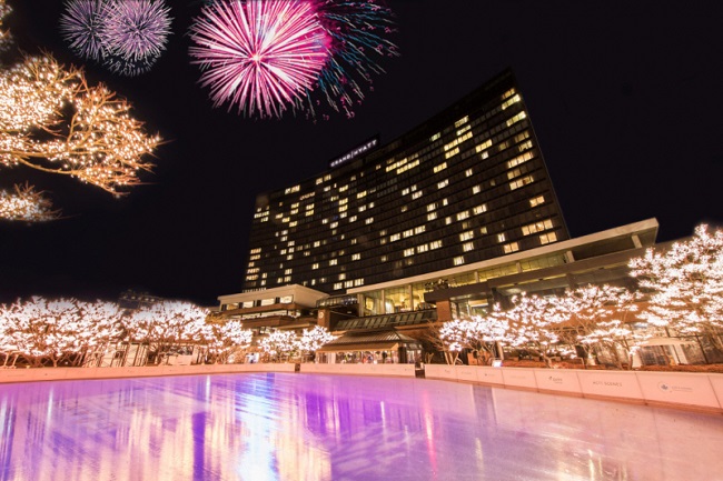Hotel Ice Rinks Open with End of Social Distancing