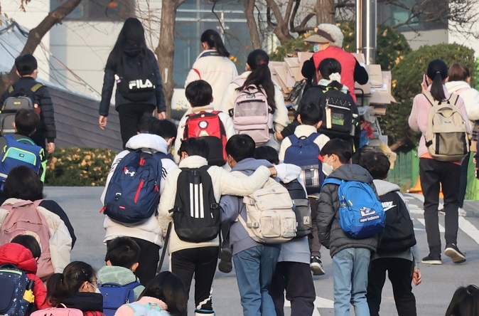 Survey Reveals Lack of ‘Dream Job’ Aspirations Among S. Korean Students