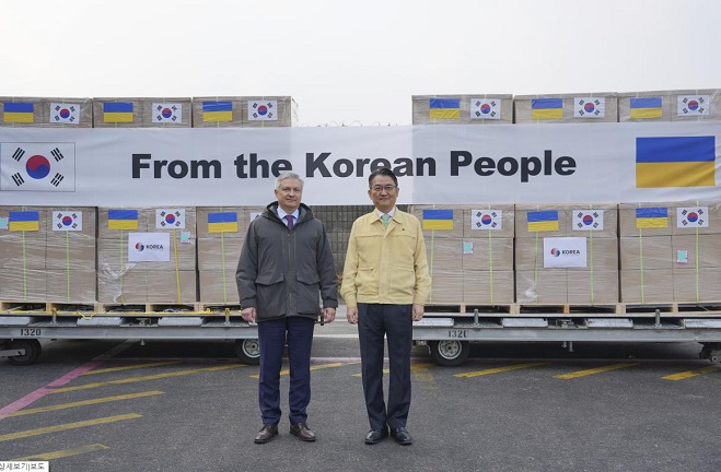 S. Korea to Offer 100 Tons of Aid Items to Ukraine This Month