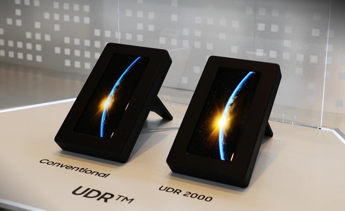 Samsung Display Acquires Certification for Ultra-high Brightness Smartphone OLED