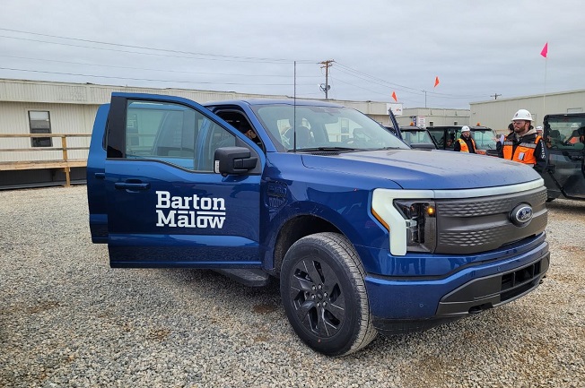 This file photo shows a Ford F-150 Lightning pickup truck, equipped with SK batteries, parked at the construction site for the joint EV manufacturing plants, being built by the joint venture between SK On Co. and Ford Motor Co., in Glendale, Kentucky, the United States, on Jan. 15, 2023. (Yonhap)