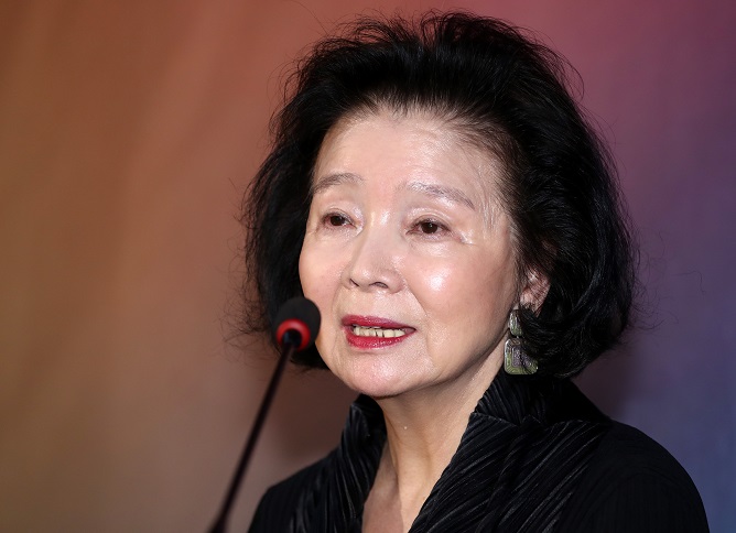 Iconic S. Korean Actress Yun Jung-hee Dies in Paris at 79