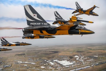 S. Korea’s Black Eagles Aerobatic Team Performs at Australian Air Show