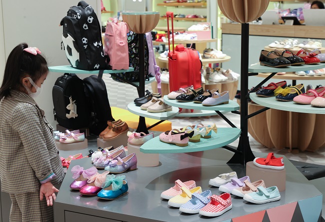Children's products are displayed at a department store in southern Seoul, in this file photo taken Feb. 23, 2023. Yonhap)