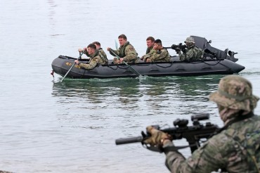 S. Korea, U.S., British Marines Hold Joint Infiltration Drills