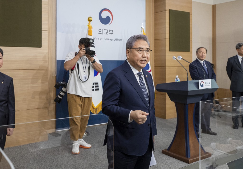 The government has officially announced that a domestic foundation will provide compensation to victims of Japanese forced labor who were awarded compensation by the Supreme Court in 2018.  (Image courtesy of Yonhap)