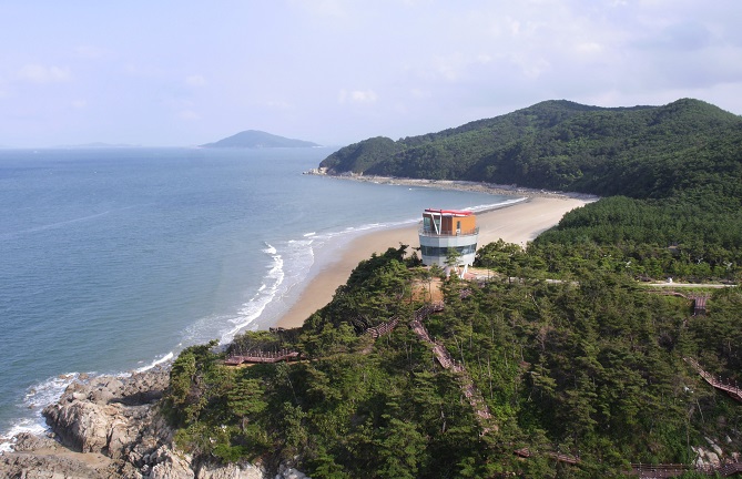 BTS’ Suga Recommends Dangjin Seashore as Tourist Destination