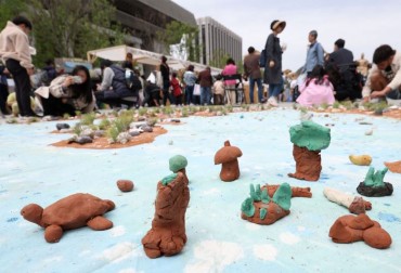 Seoul Celebrates Earth Day 2023 with Large-Scale Artworks and Eco-Friendly Exhibition