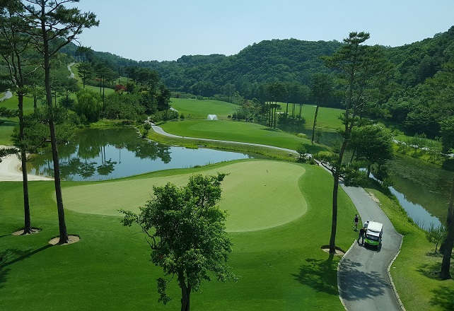 Pesticide Use at Korean Golf Courses Increasing Steadily