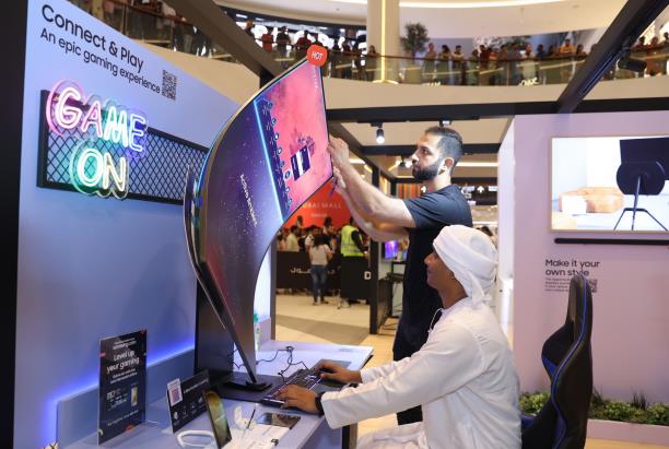 Samsung Opens Pop-up Store in Dubai Mall During Ramadan Festival