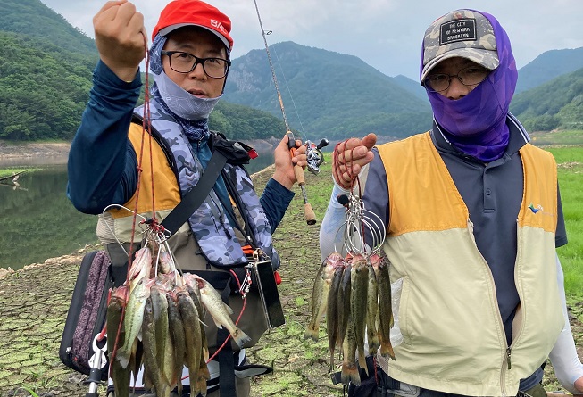Songnisan National Park Launches Operation to Eliminate Invasive Largemouth Bass from Reservoir
