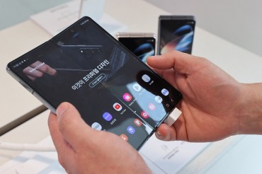 Samsung Faces Serious Competitor in Fast Growing Foldable Phone Market
