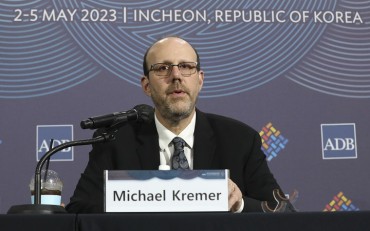 Nobel Economist Suggests Immigration as Solution to S. Korea’s Low Birth Rate