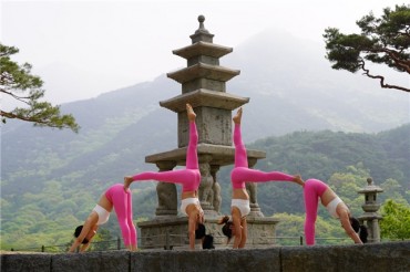 Hwaeomsa Temple to Host Yoga Festival in Celebration of World Yoga Day
